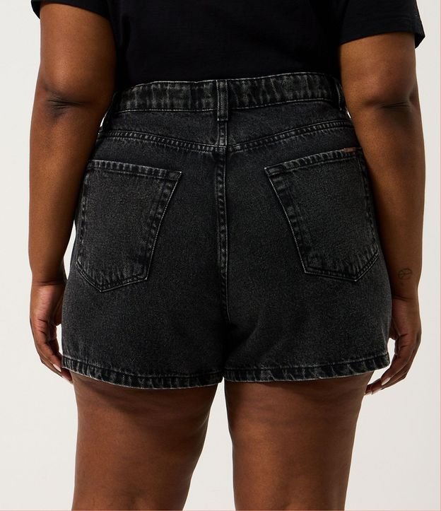 Short Jeans Mom Marmorizado Curve & Plus Size 5