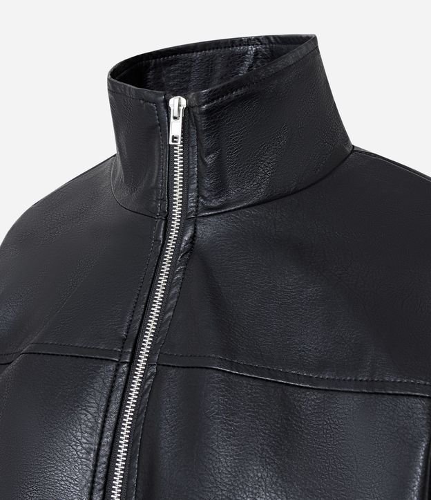 Campera en PU con Cuello Alto y Bajo con Elástico 2