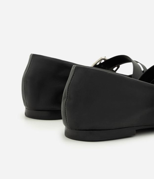 Zapatilla en Cuero con Tiras Ajustables 3