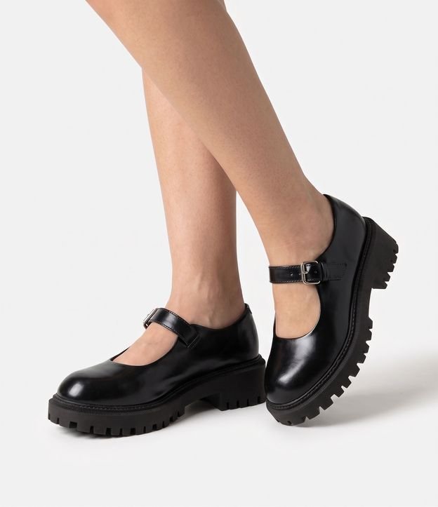 Zapato Mary Jane en PU con Suela track