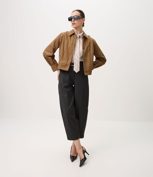 Campera Leve Sastrería con Cuello Clásico 2