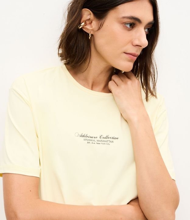 Remera Boxy Deportiva en Microfibra con Lettering 3