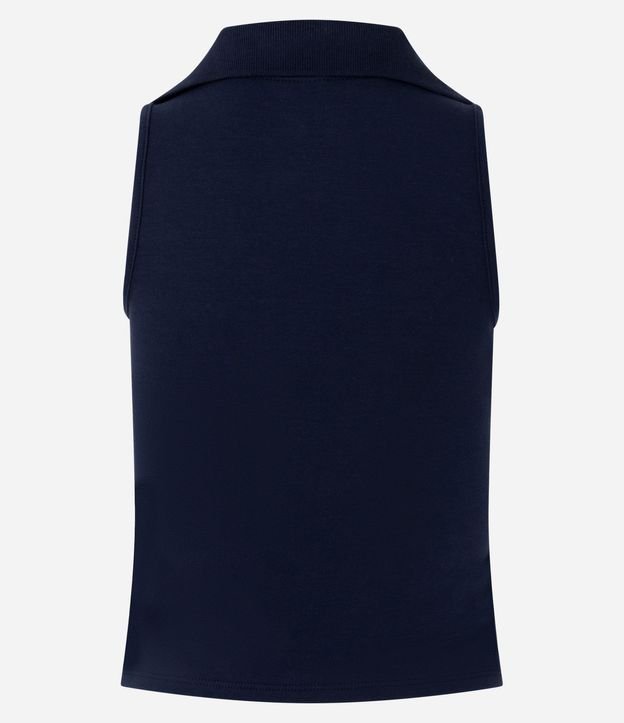 Blusa Polo en Escote V sin Mangas 4