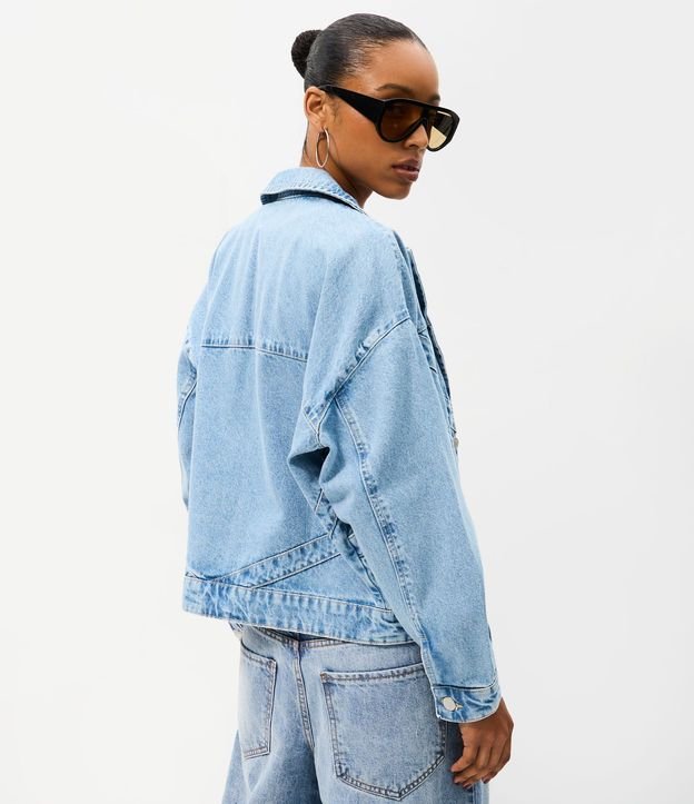 Campera Oversized en Jeans con Recortes 5