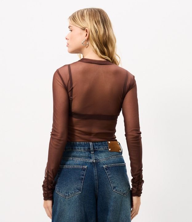 Blusa en Tule con Cuello Alto y Fruncidos 4