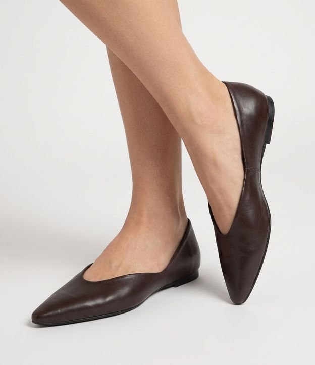 Zapatilla en Cuero con Punta Fina