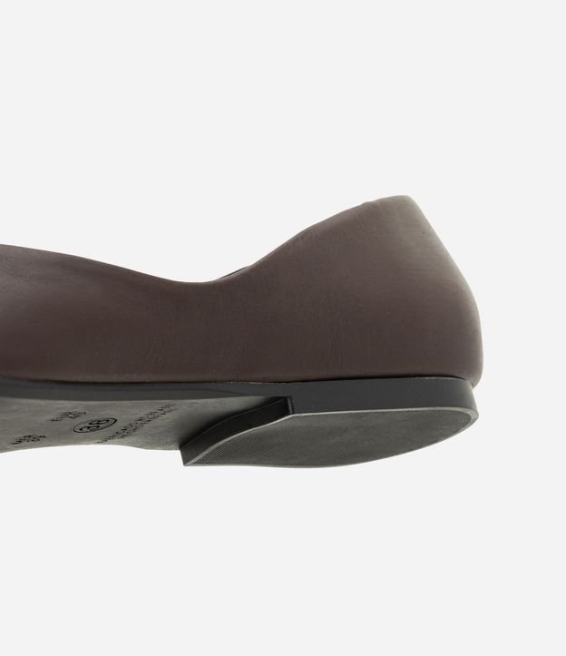 Zapatilla en Cuero con Punta Fina 4