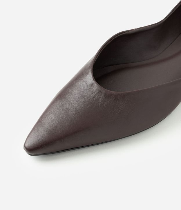 Zapatilla en Cuero con Punta Fina 5
