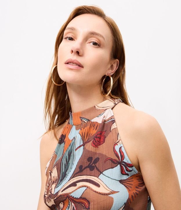Blusa Halter en Viscosa con Bajo Assimétrica 3