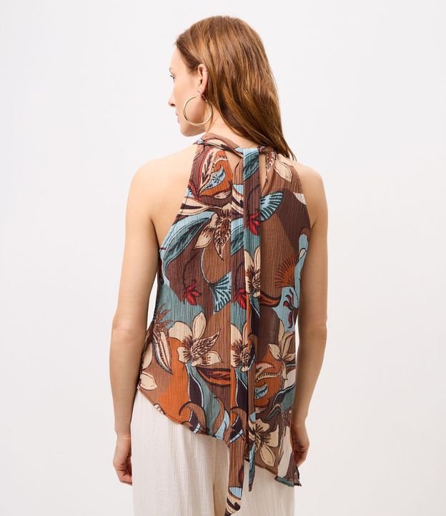 Blusa Halter en Viscosa con Bajo Assimétrica 4