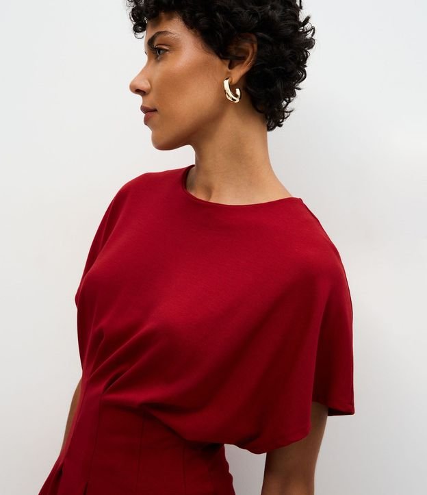 Blusa Peplum Estructurada con Pliegues Delanteros 3