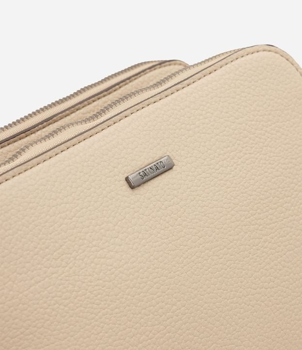 Cartera Transversal Mediana en PU con Asa Ajustable 6