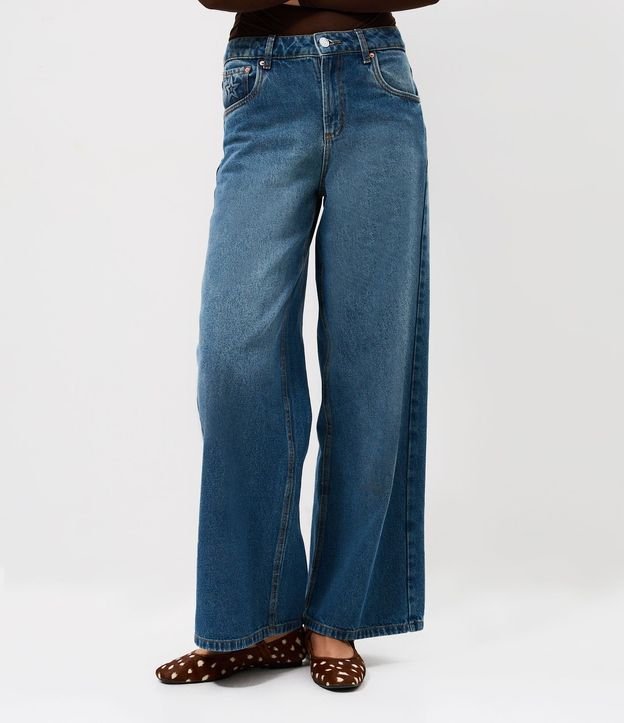 Pantalón Wide en Jeans con Cintura Mediana y Bordado Estrella 2