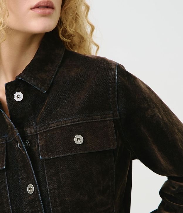 Campera Ajustada Jeans con Acabado Aterciopelado 3