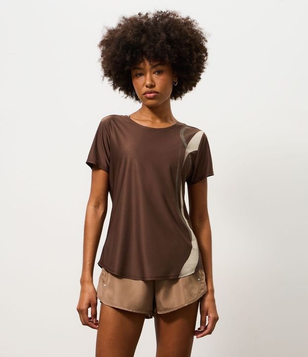 Remera Deportiva en Microfibra con Estampa de Ondas