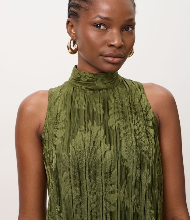 Blusa Alargada con Cuello Halter y Textura Plissada 3