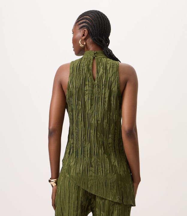 Blusa Alargada con Cuello Halter y Textura Plissada 4
