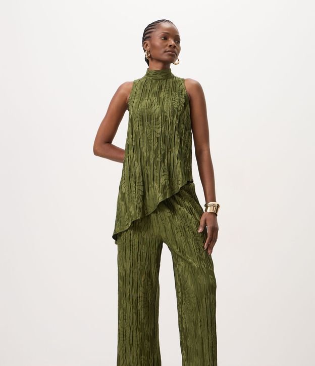 Blusa Alargada con Cuello Halter y Textura Plissada 5