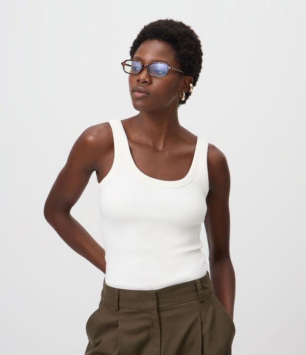 Musculosa Básica en Rib con Breteles Anchos