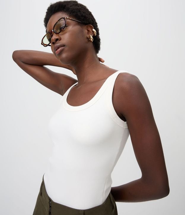 Musculosa Básica en Rib con Breteles Anchos 3