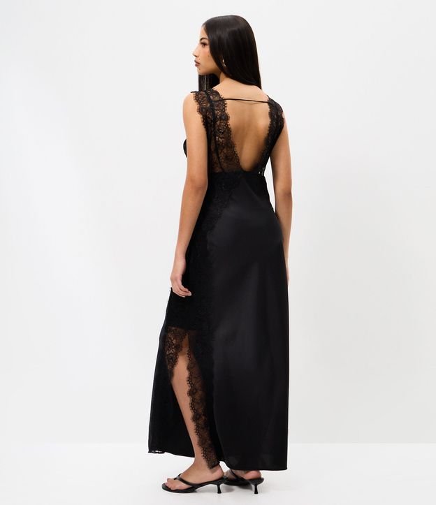 Vestido Midi en Satén con Escote V y Detalle en Encaje 4