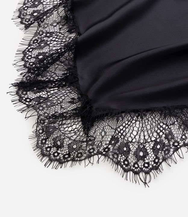 Pañuelo Satinado con Encaje Aplicado 3