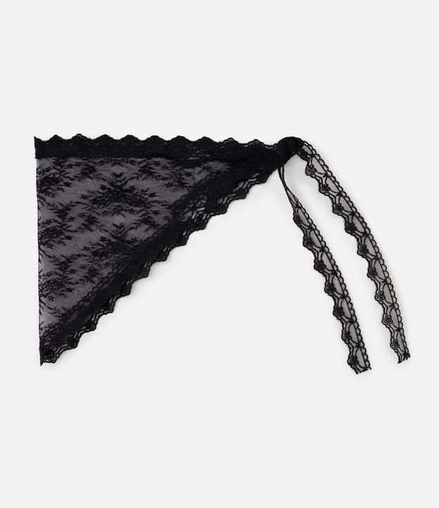 Pañuelo Triangular en Encaje con Lazo 2