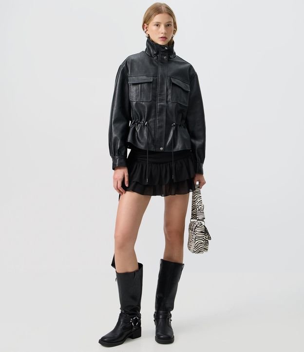 Campera en PU con Cuello Alto y Bolsillos Delanteros 2
