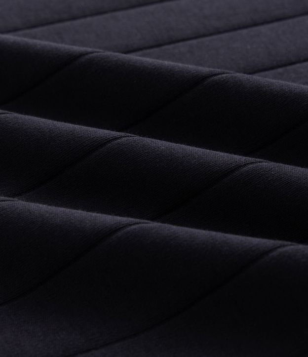 Remera en Algodón Peruano Texturizada con Rayas Verticales 7