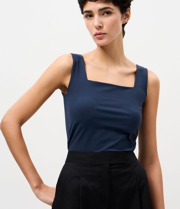 Blusa en Poliamida con Escote Cuadrado 4