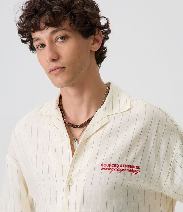 Camisa Boxy en Viscolino Rayada con Bordado 3