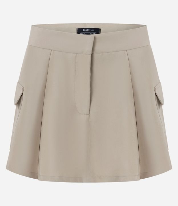 Short Pollera en Sarga con Bolsillos Cargo y Pliegues 5