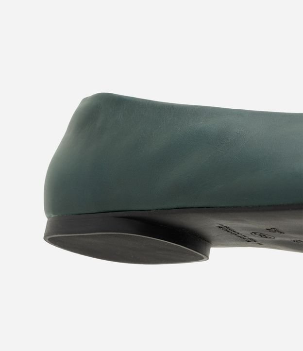 Zapatilla en Cuero con Punta Redonda 5