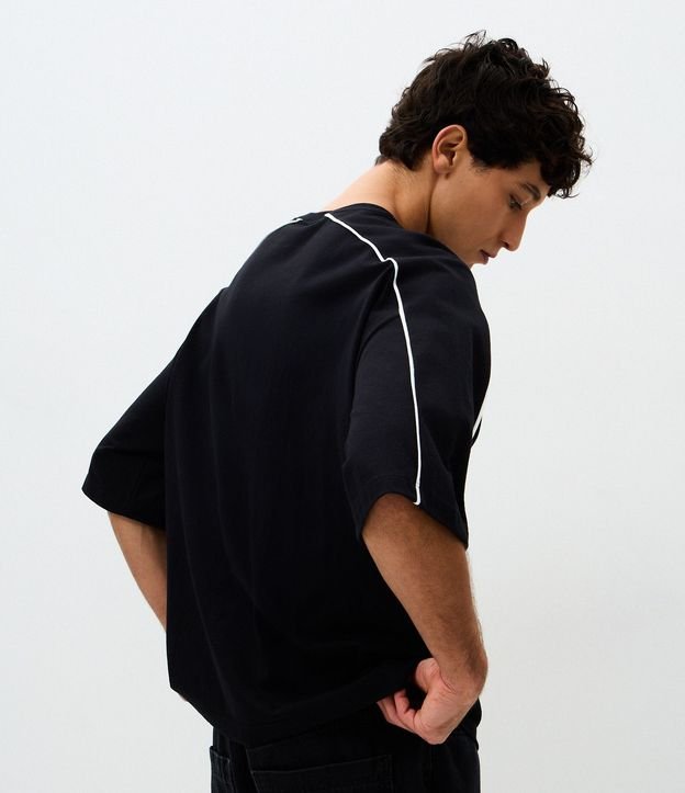 Remera Boxy en Algodón con Rayas Contrastante 3