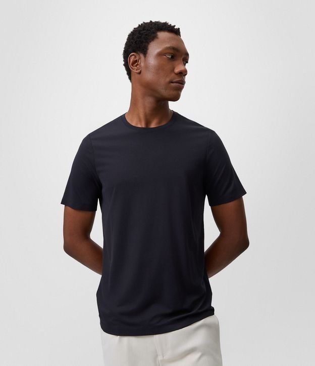 Remera Slim Performance