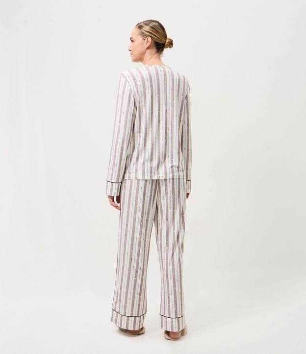 Pijama Largo en Peach Touch con Estampa de Rayas Contrastante 4