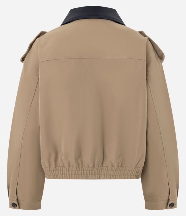 Campera Comfort con Cuello en PU Contrastante 8