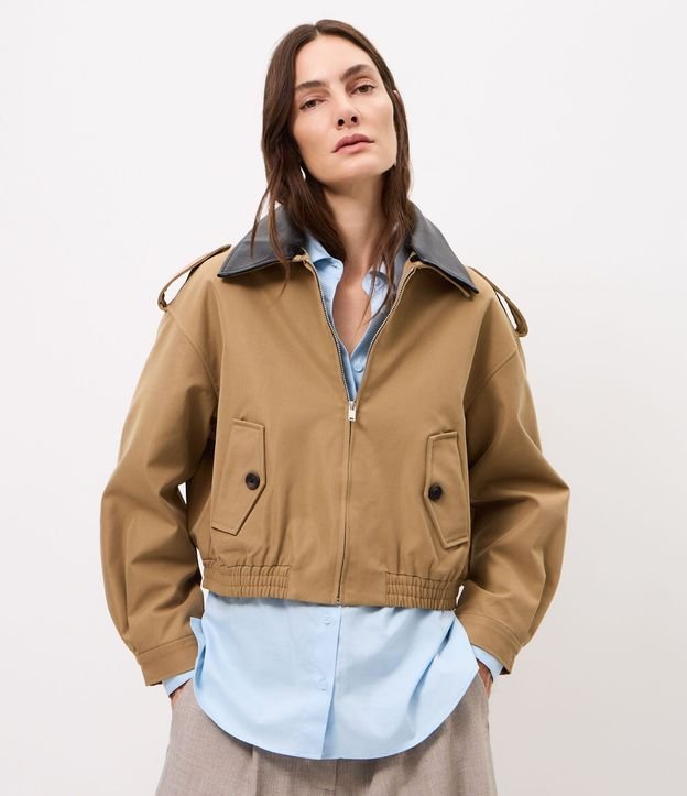 Campera Comfort con Cuello en PU Contrastante 3
