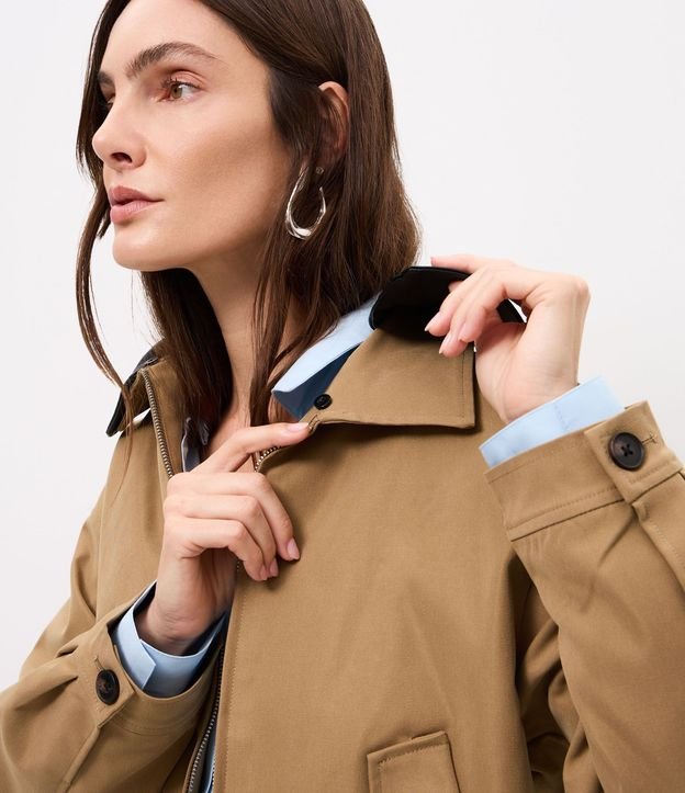 Campera Comfort con Cuello en PU Contrastante 6