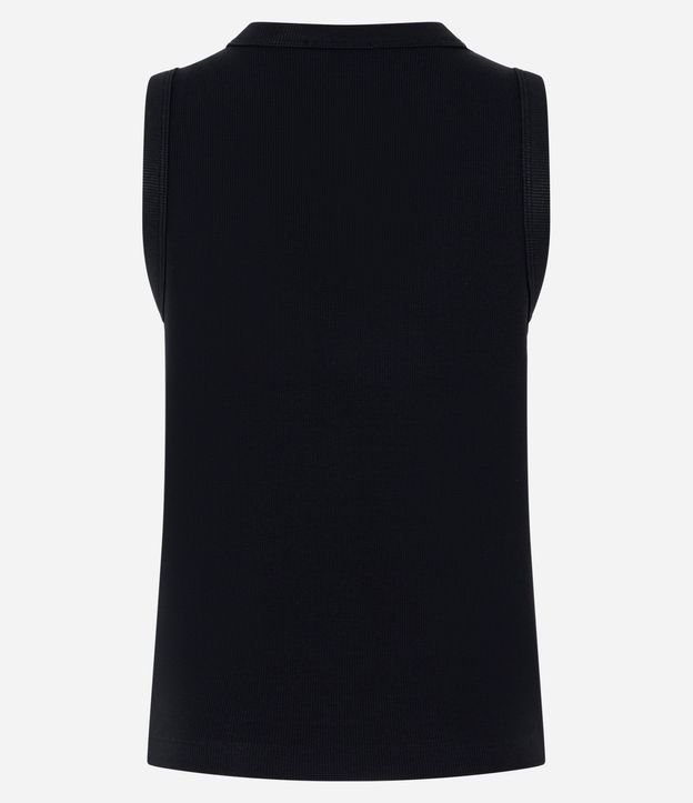 Musculosa Básica en Rib con Modelo Ajustado 7
