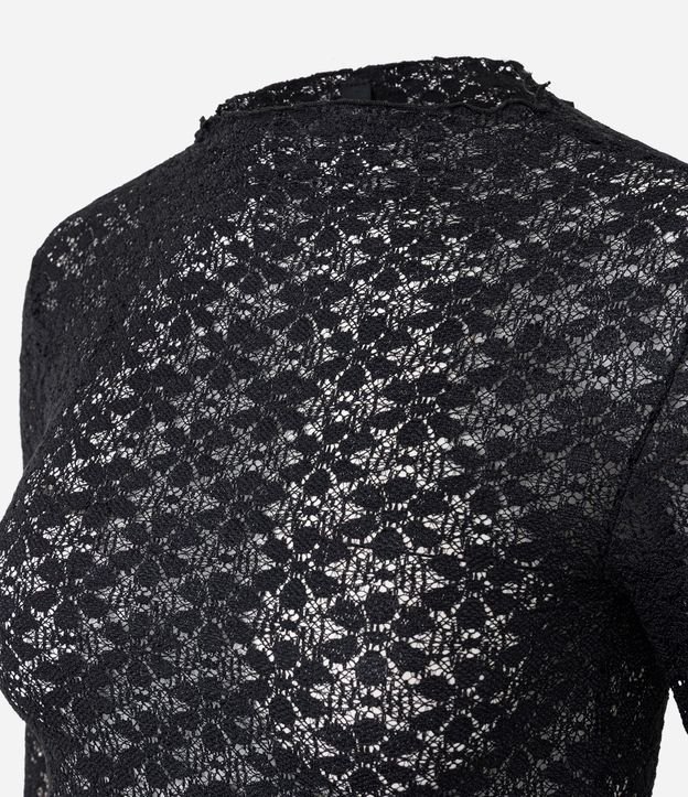 Blusa Manga Larga en Encaje Texturizada con Cuello Alto 6