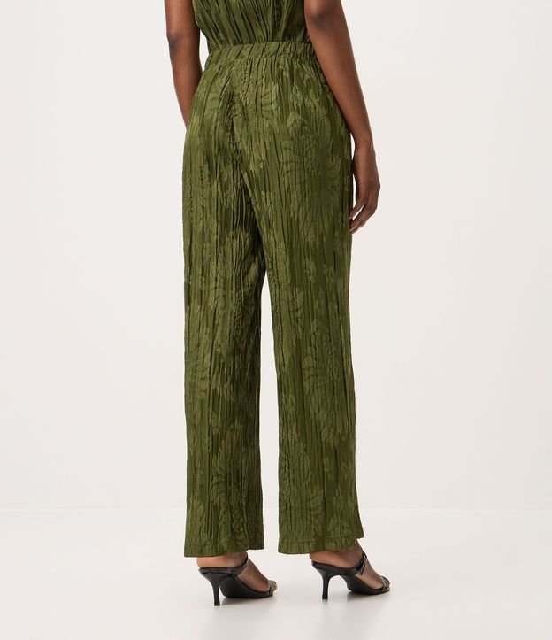 Pantalón Wide Leg con Textura Plissada 4