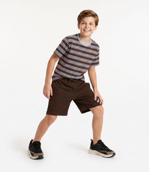 Remera Relaxed Rayada con Cuello Contrastante - Talle 5 a 14 años