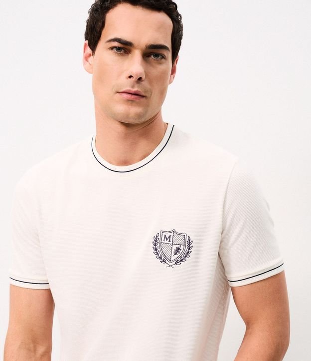 Remera Bordado Escudo Algodón 4