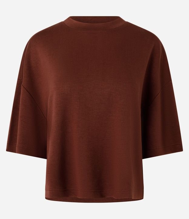 Remera en Modal con Modelo Amplio y Cuello Alto 5