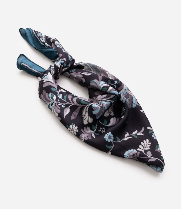 Pañuelo en Satén con Estampa de Paisley 3