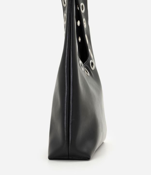 Cartera Hobo Mediana en PU con Ojales Metálicas 2