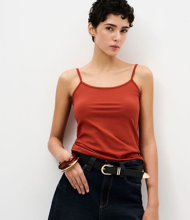 Blusa Musculosa Básica en Poliamida con Breteles Finos 3