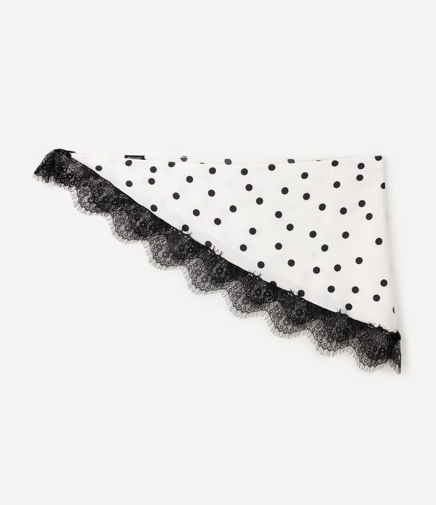 Pañuelo Satinado con Encaje Aplicado