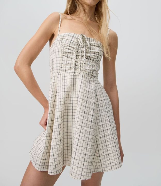 Vestido en Viscosa con Bretel Soft Texturizado de Cuadros 3